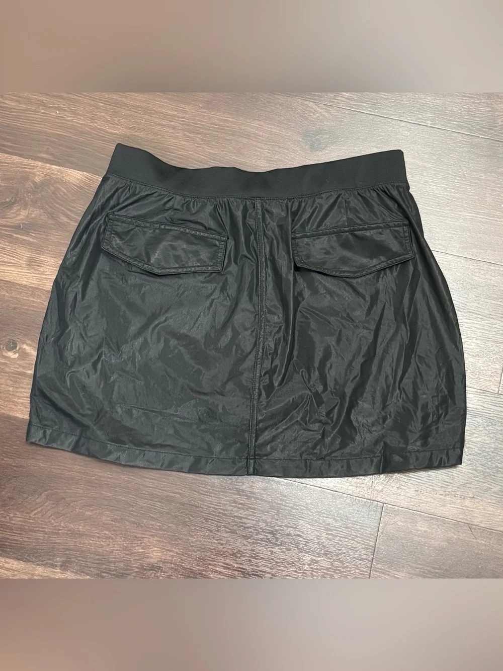Alo Yoga Sheer Effusion Cargo Skirt / Skort – Black (Excellent Condition)